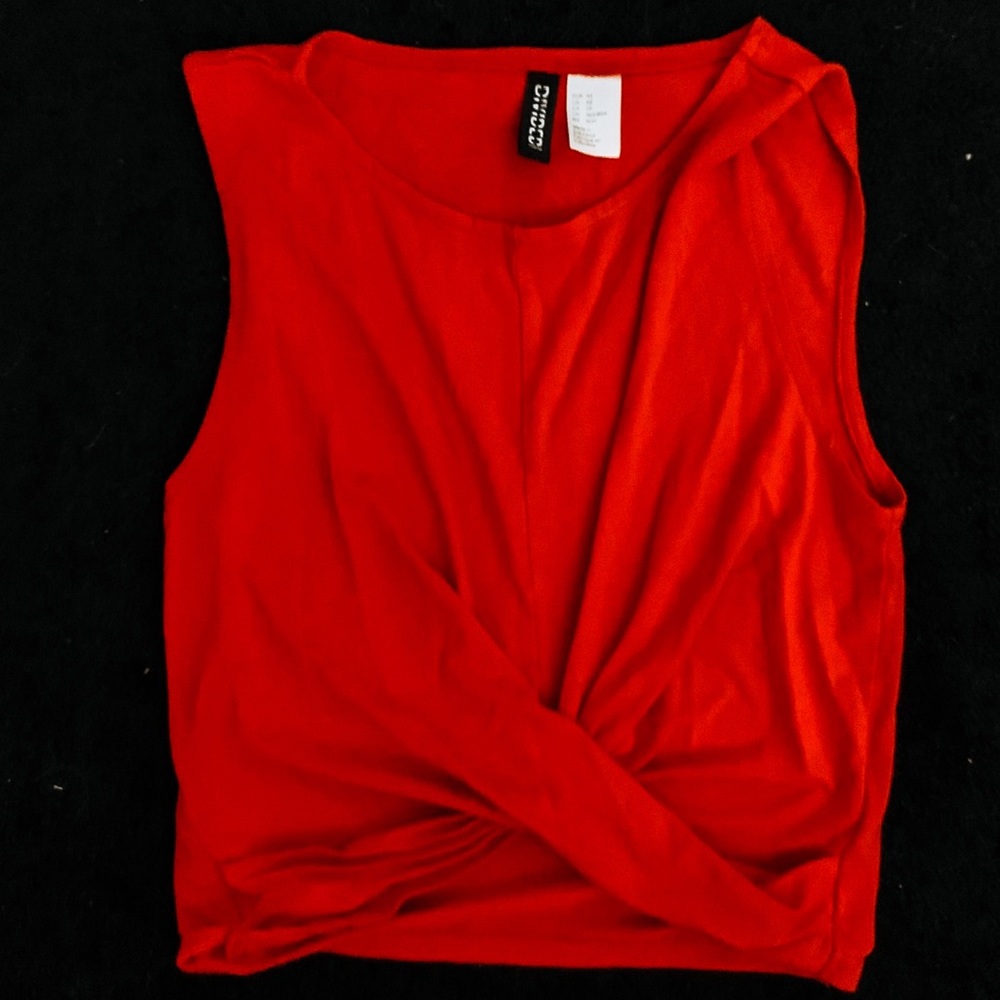 RED CROPPED TOP FROM H&M